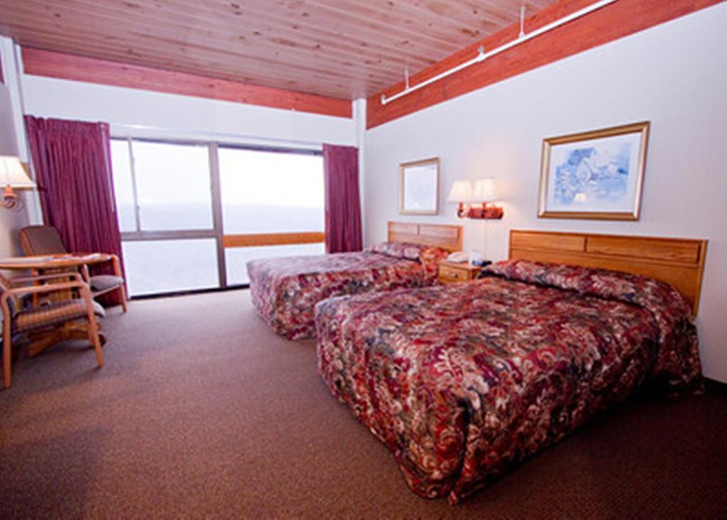 Pipestem Resort State Park Номер фото