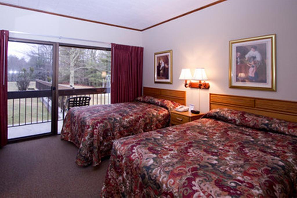 Pipestem Resort State Park Номер фото